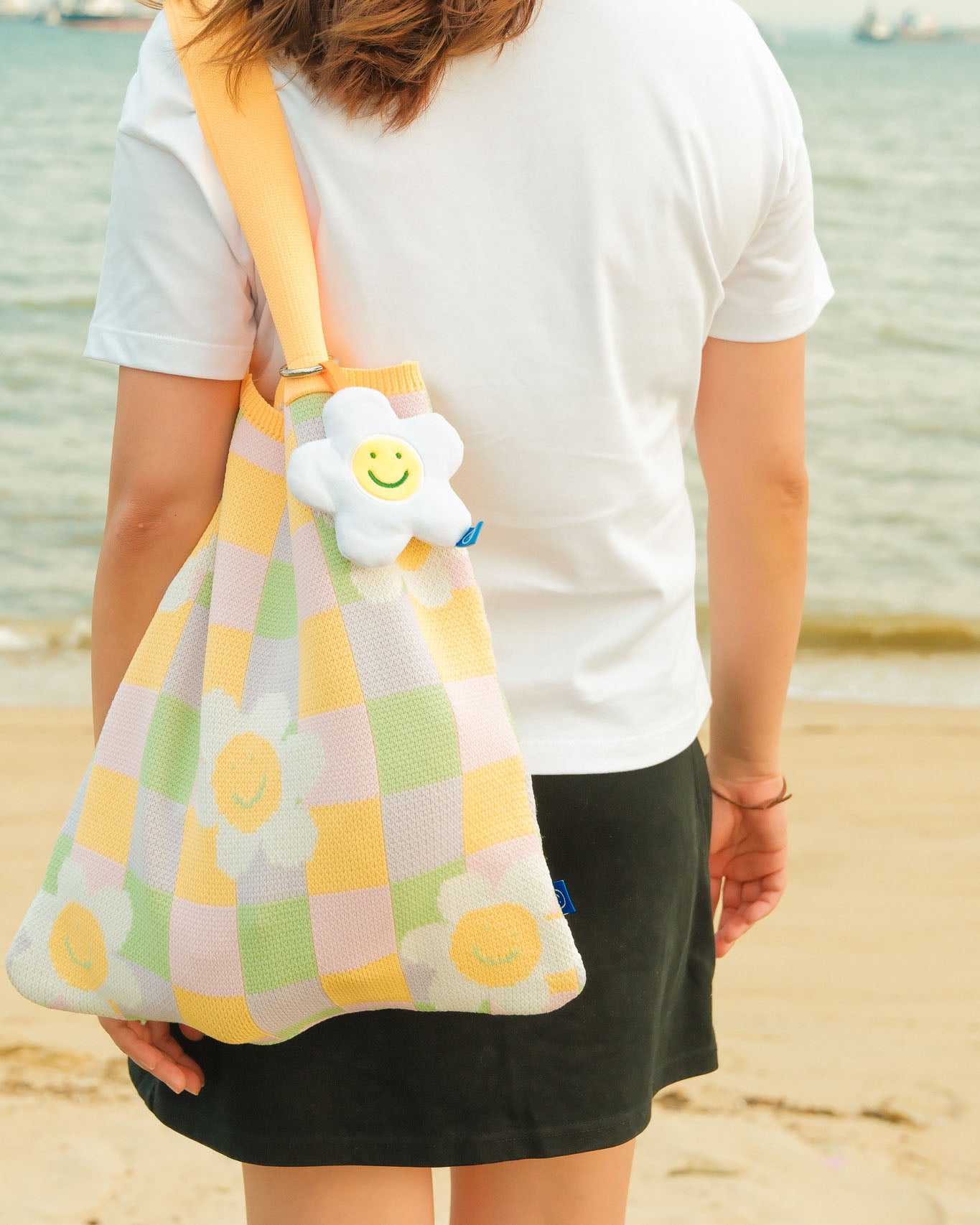 Checkered Flower Plushie Reusable Nylon Bag
