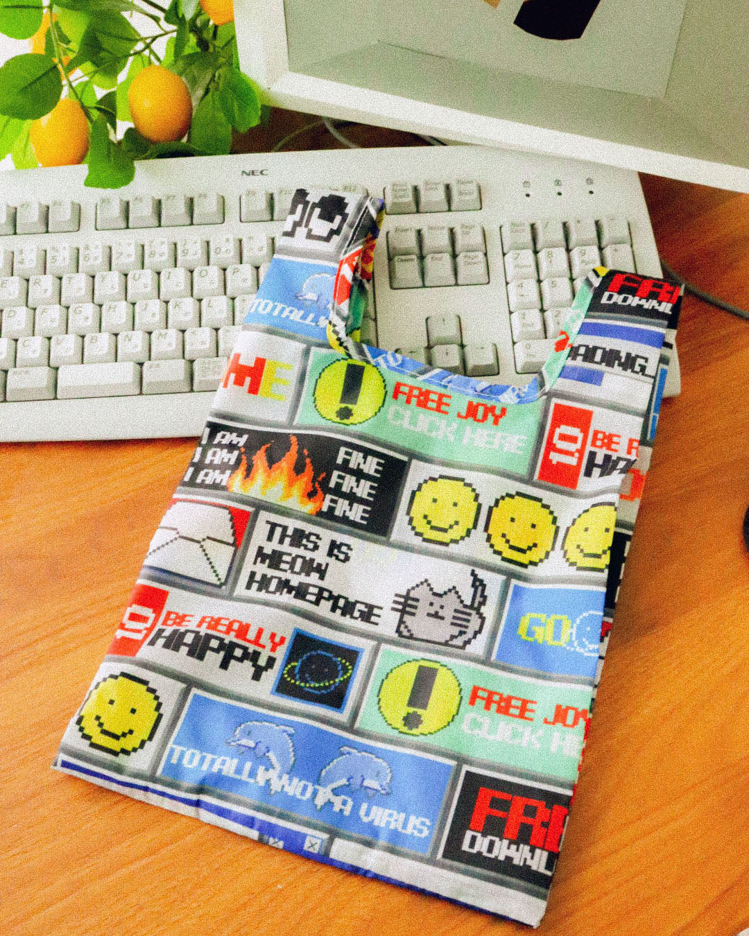 Badges Mid Reusable Nylon Bag