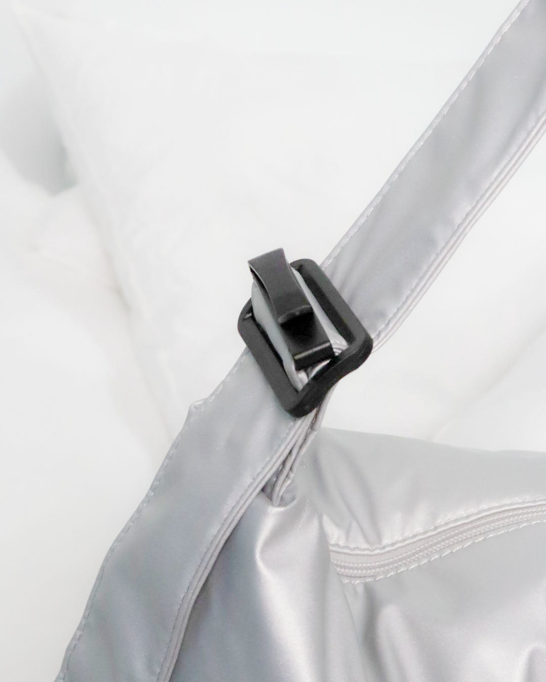 Signature ZZZ Pillow Sling/Shoulder Bag in Metallic Static