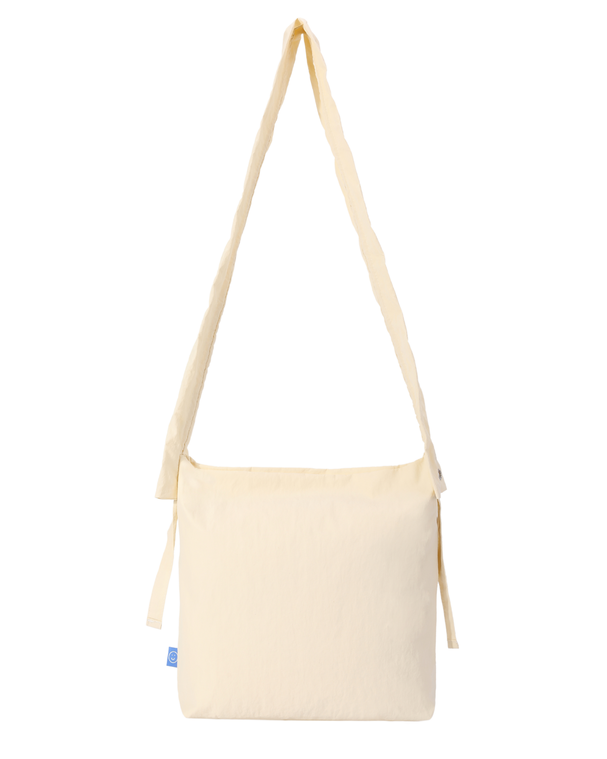 a look at the cream bag when the straps are loosened