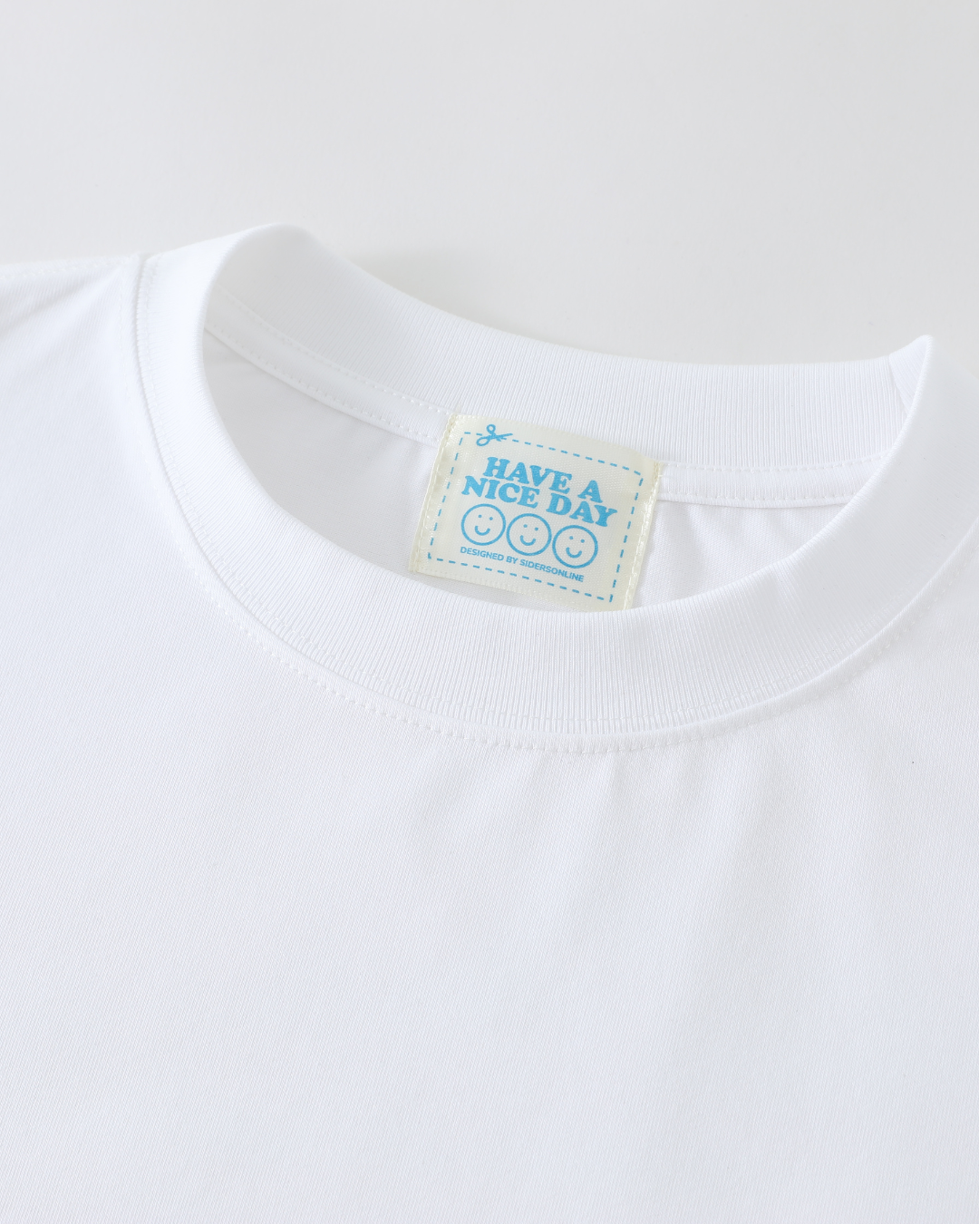 Signature Sunscreen Sorona® Cooling Tee in White Long