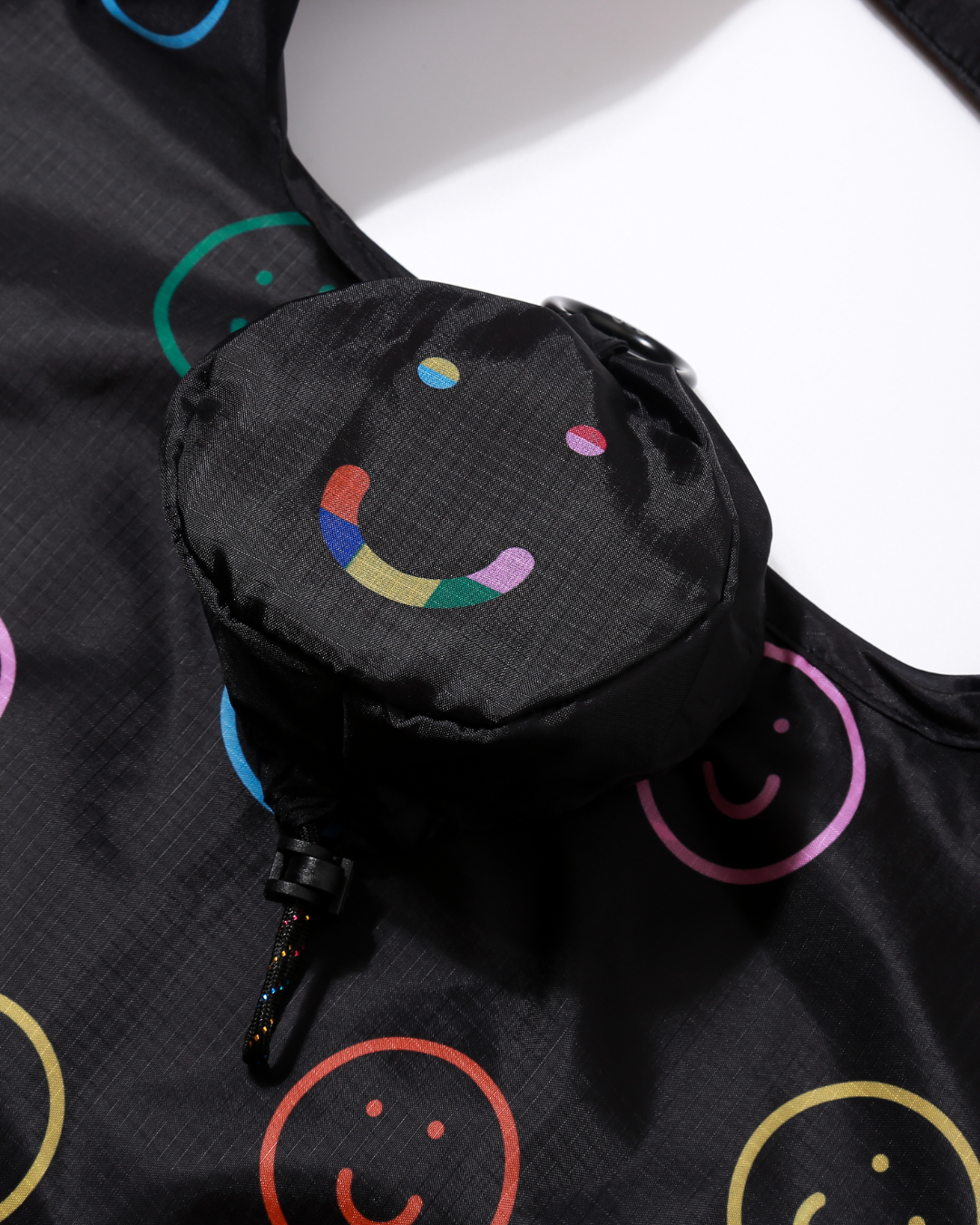 Signature Smile SwiftStash Mega Reusable Bag in Rainbow