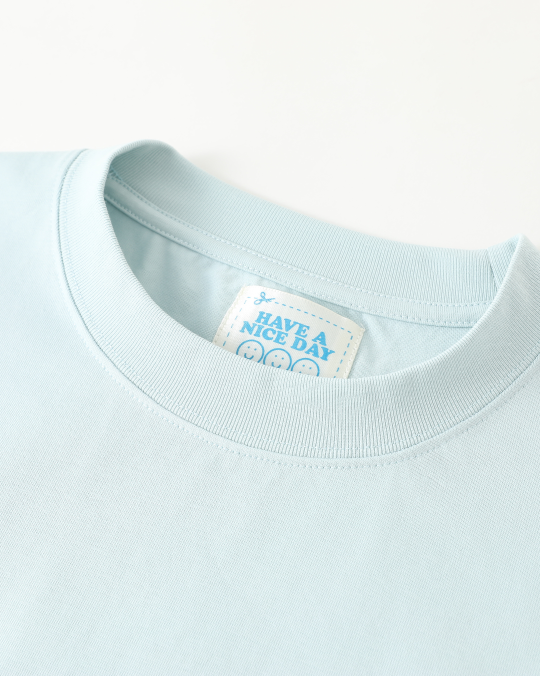 Signature Sunscreen Sorona® Cooling Tee in Minty Blue