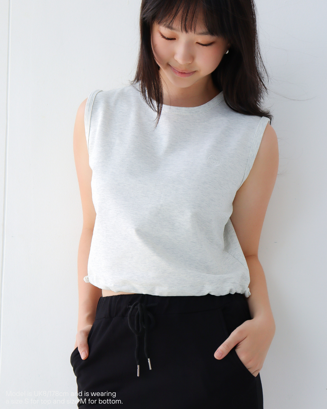 Signature Sizeable Sleeveless Crop in Fog Grey