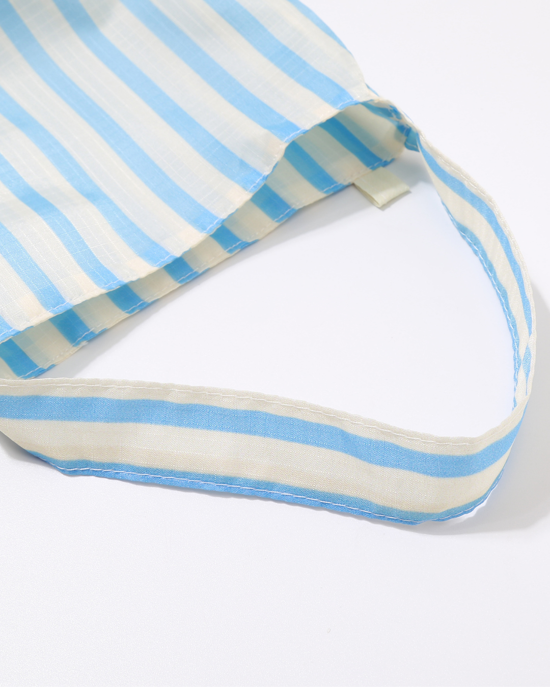 Bed 2in1 Plushie Reusable Drink Bag