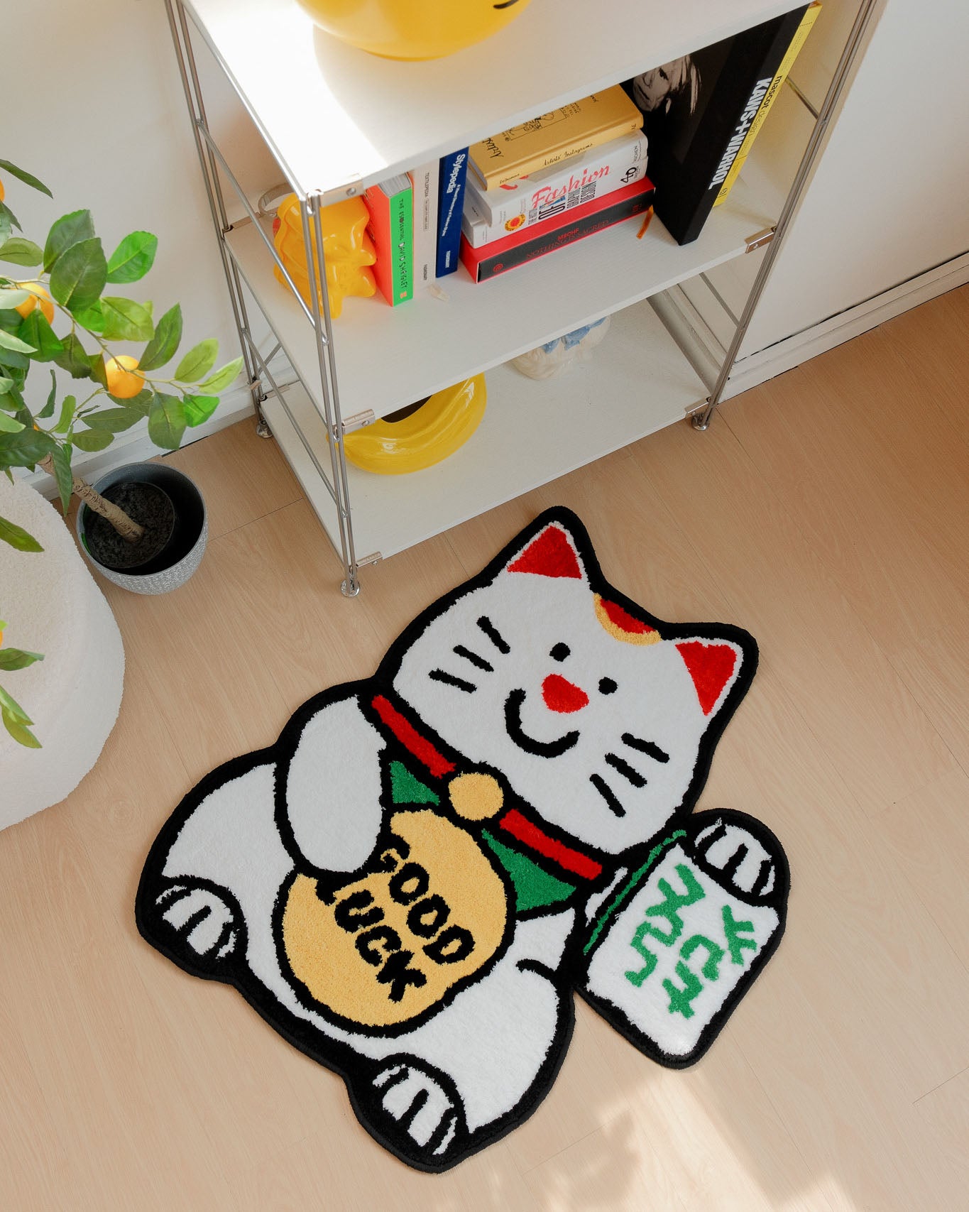 Fortune Cat Tufted Rug