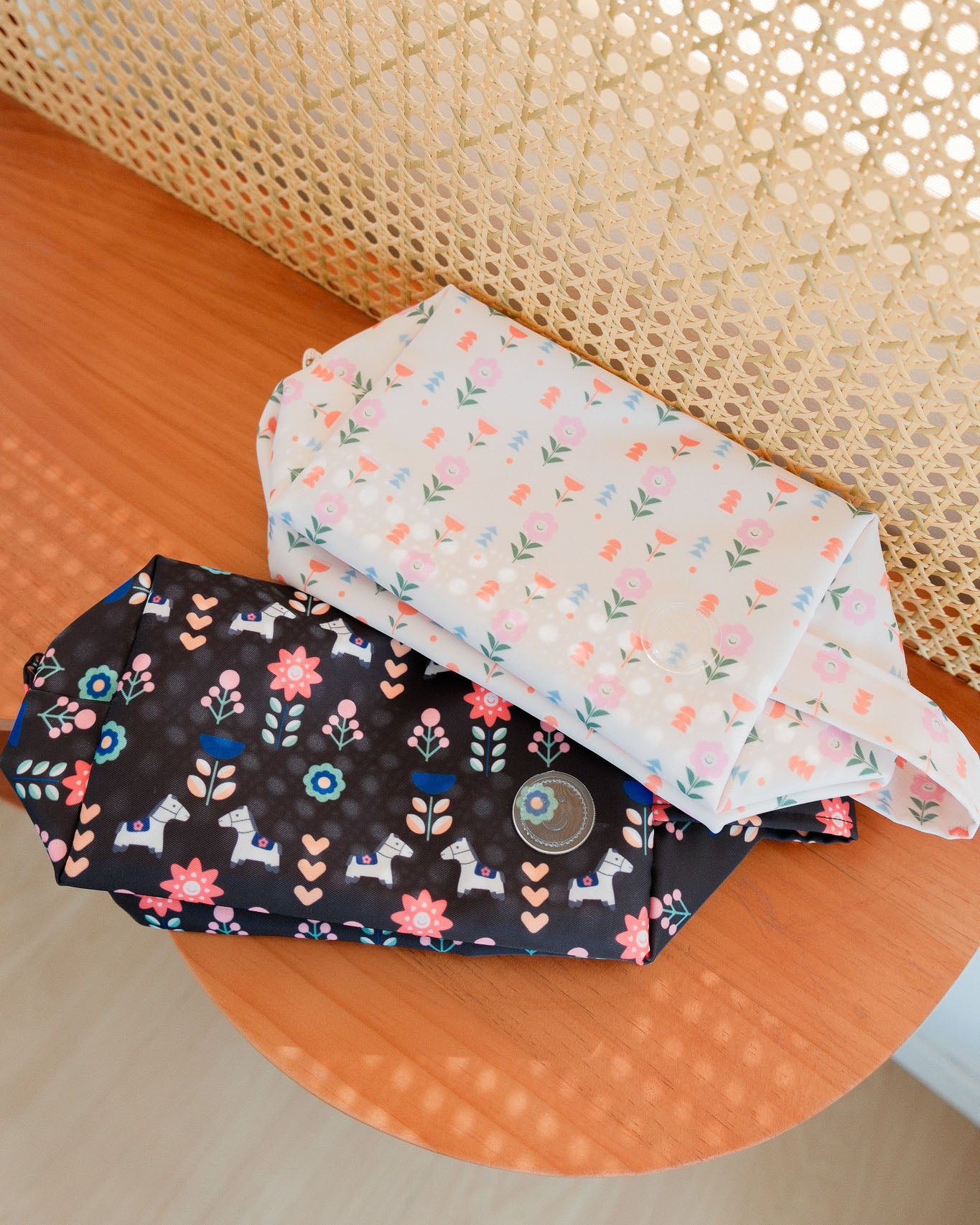 Horse & Flowers Big Pouch