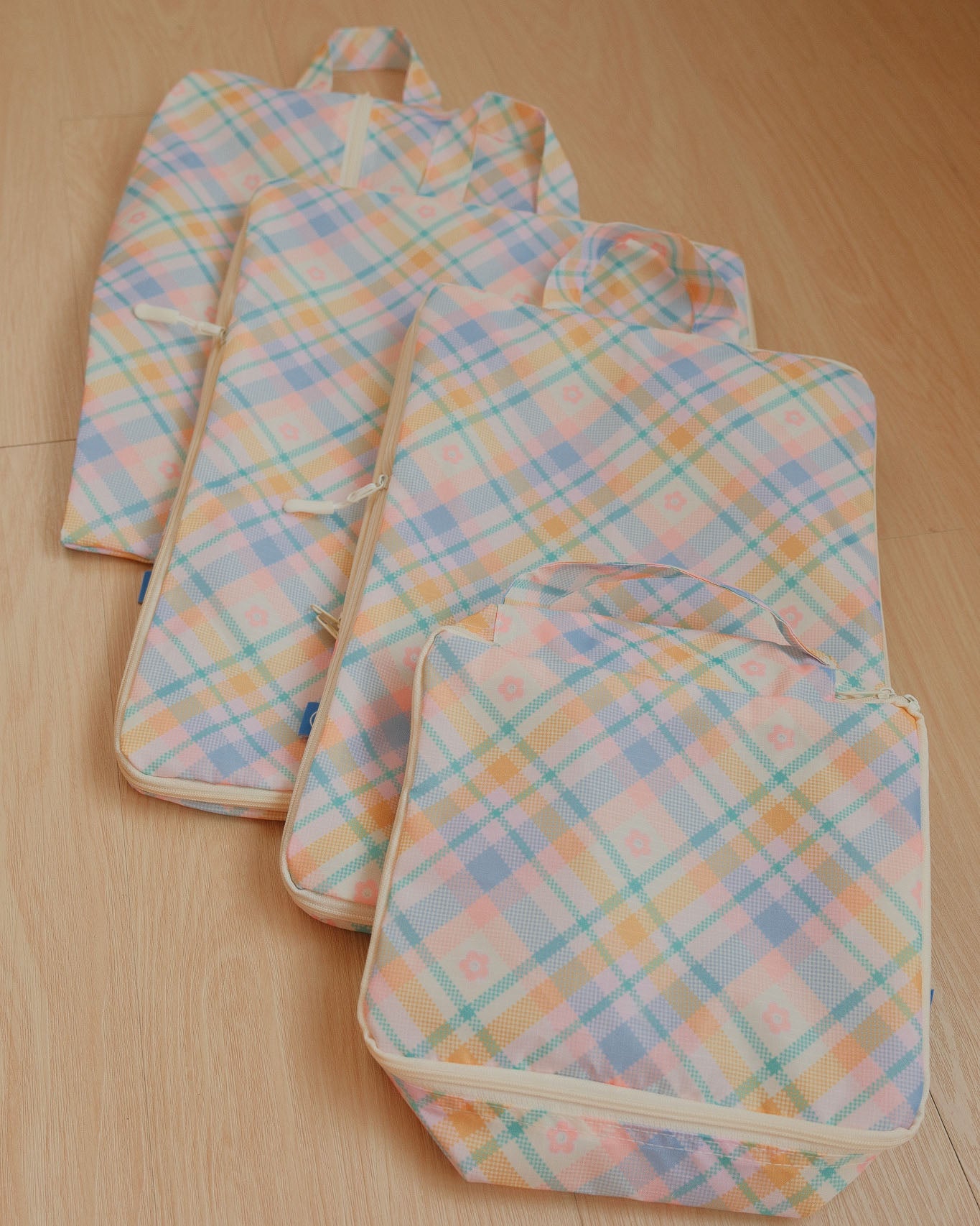 Daisy Plaid Packing Cube