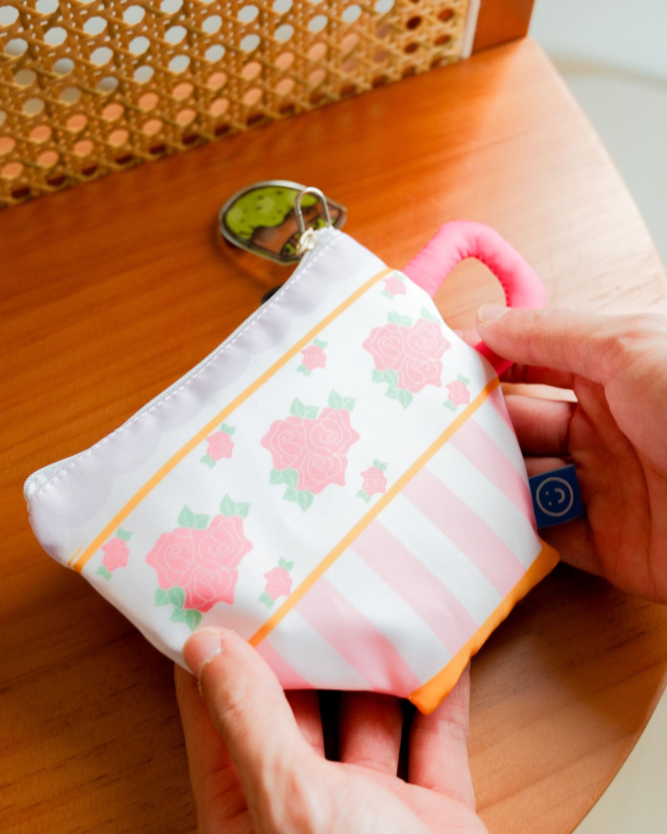 Teacup Pouch
