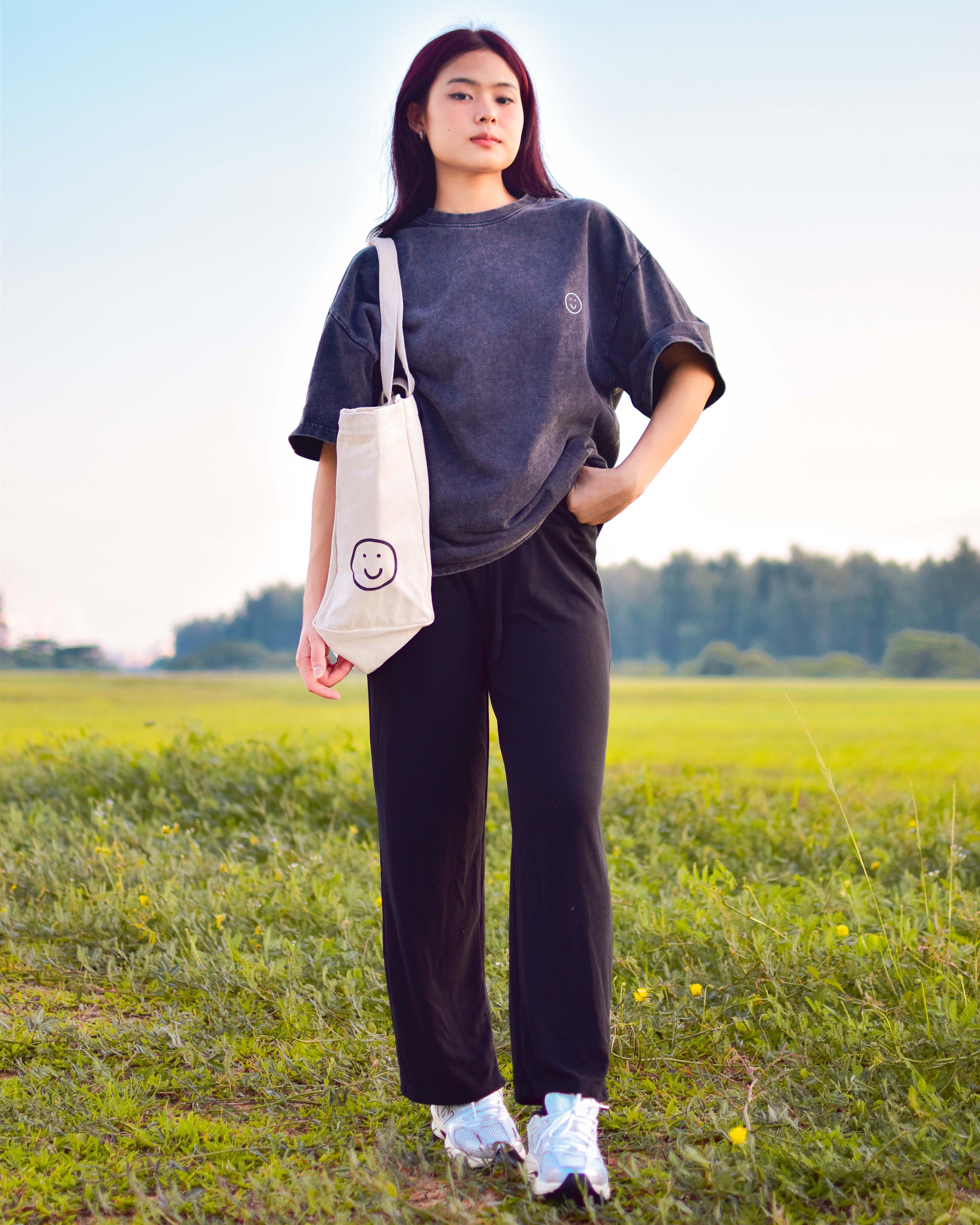 Signature Super Oversized Tee in Acid Wash Ash Grey
