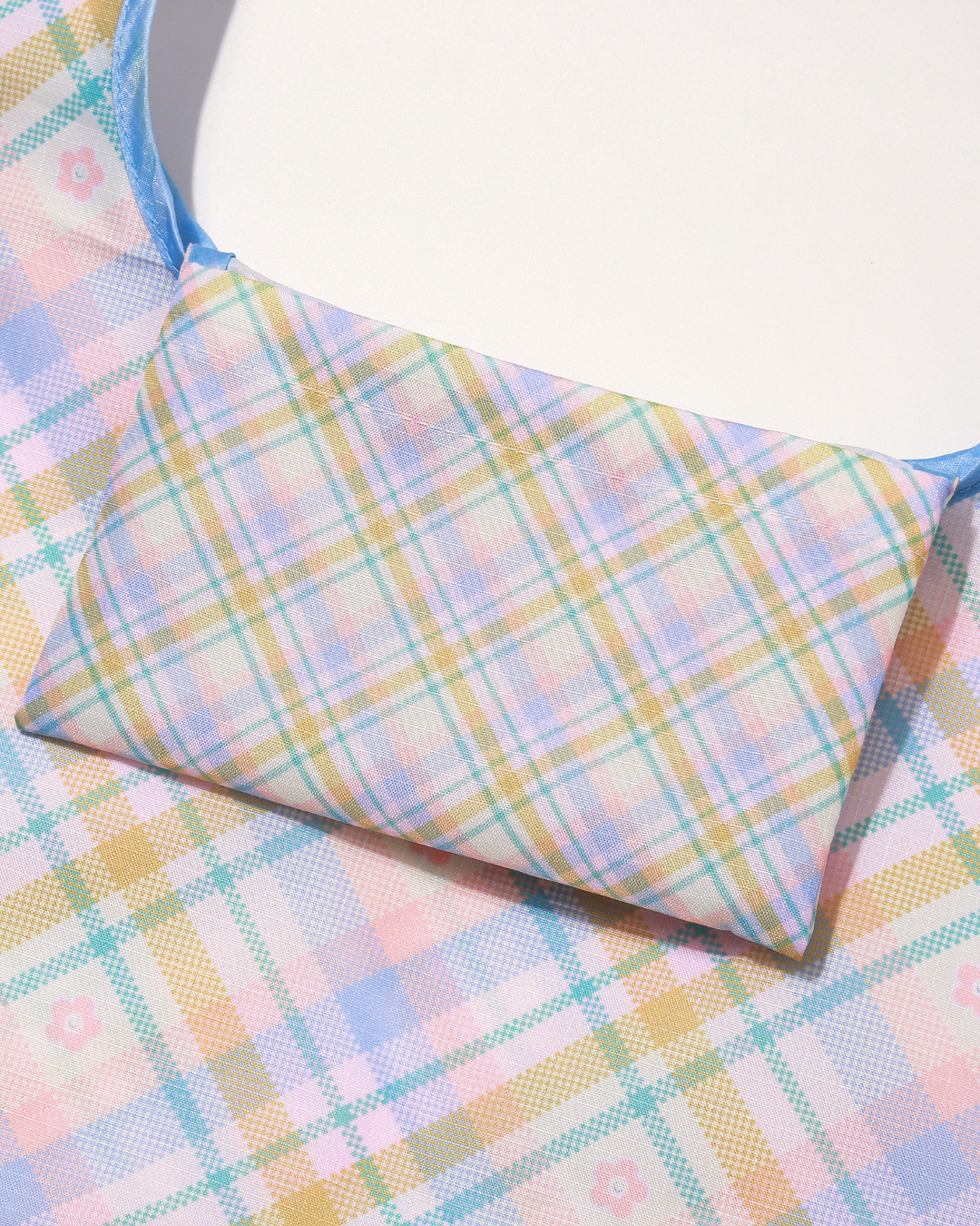 Daisy Plaid Mega Reusable Bag