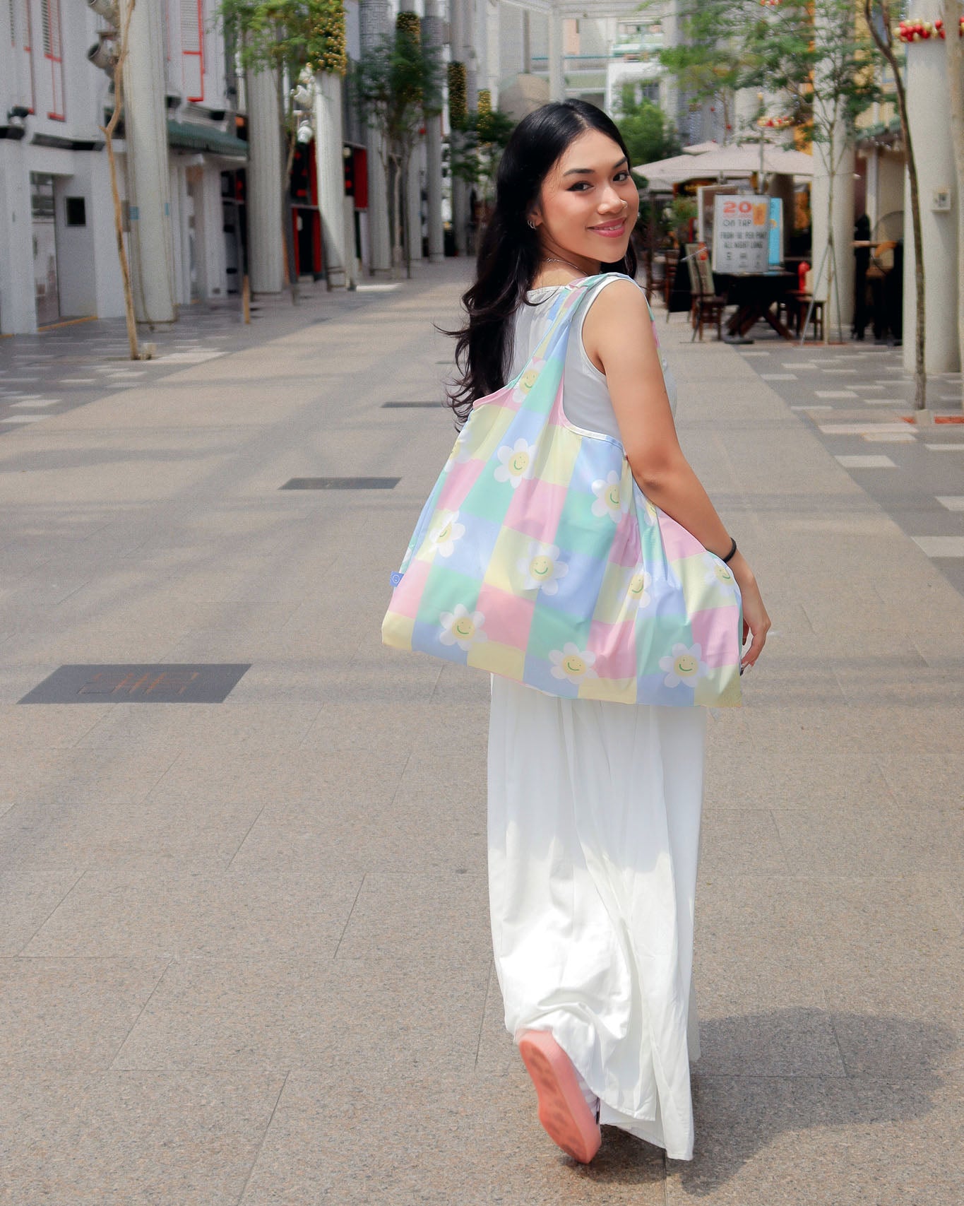 Light Checkered Reusable Nylon Bag