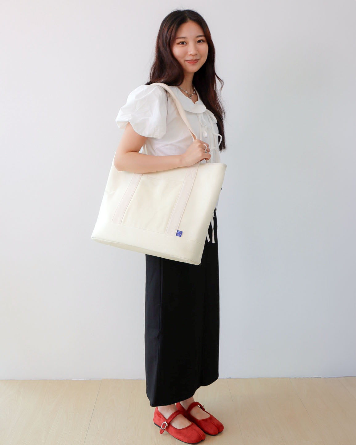 Untotely Canvas Totebag in Neutral