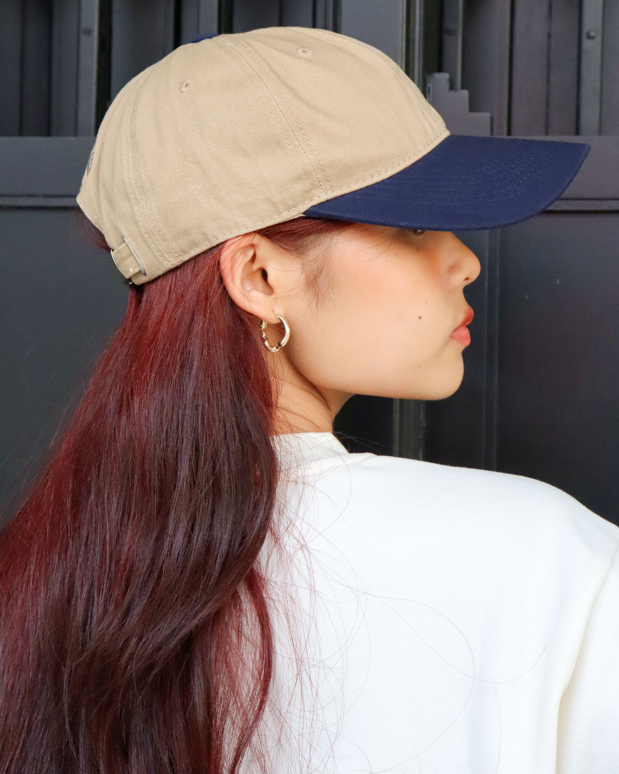 SIGNATURE / Duo-toned Khaki Navy Cap