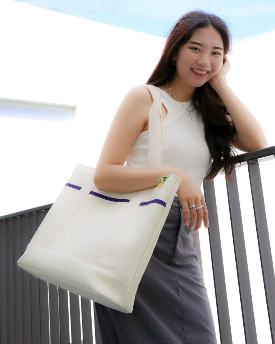 Untotely Canvas Totebag in Neutral