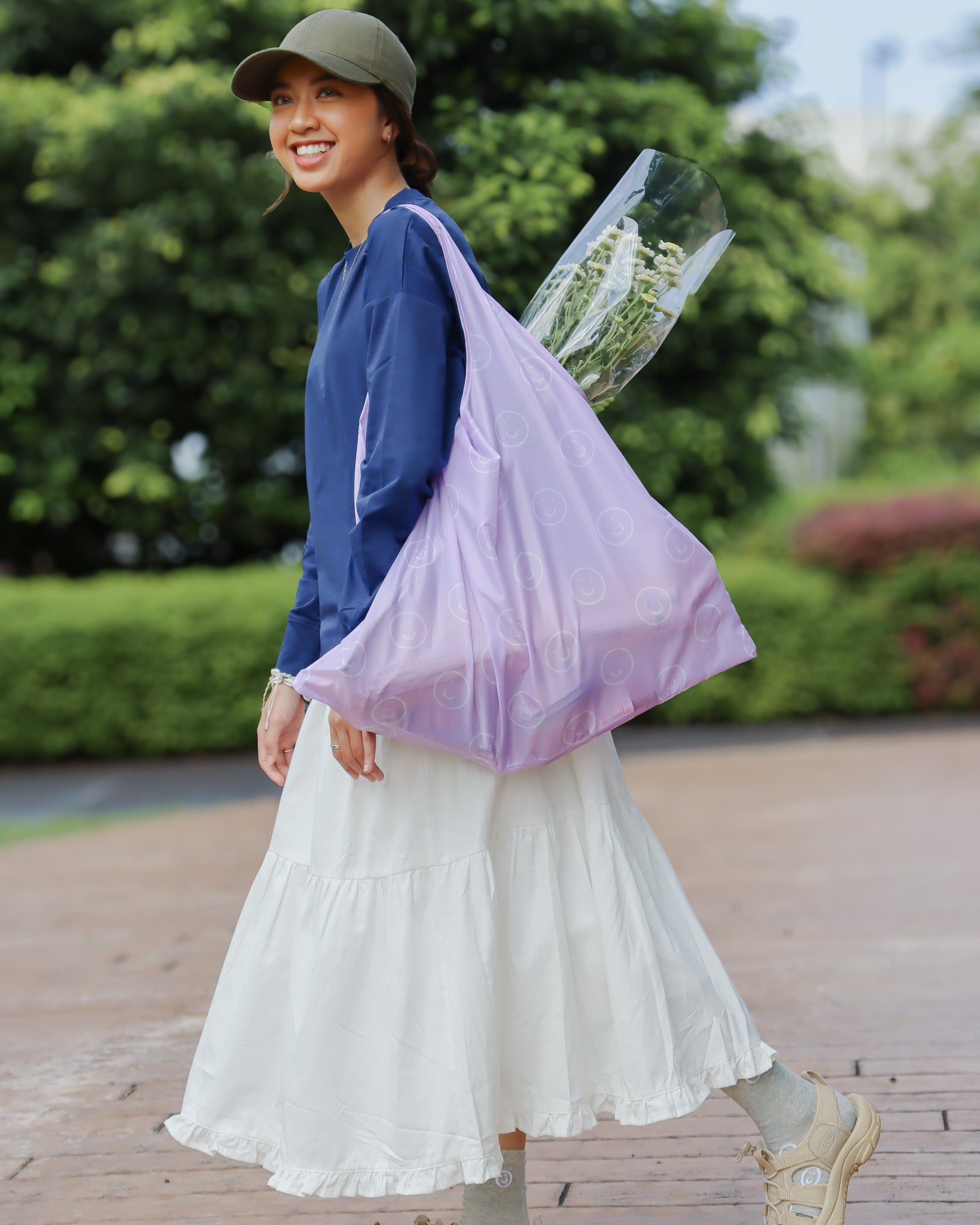 Signature Smile SwiftStash Mega Reusable Bag in Lilac