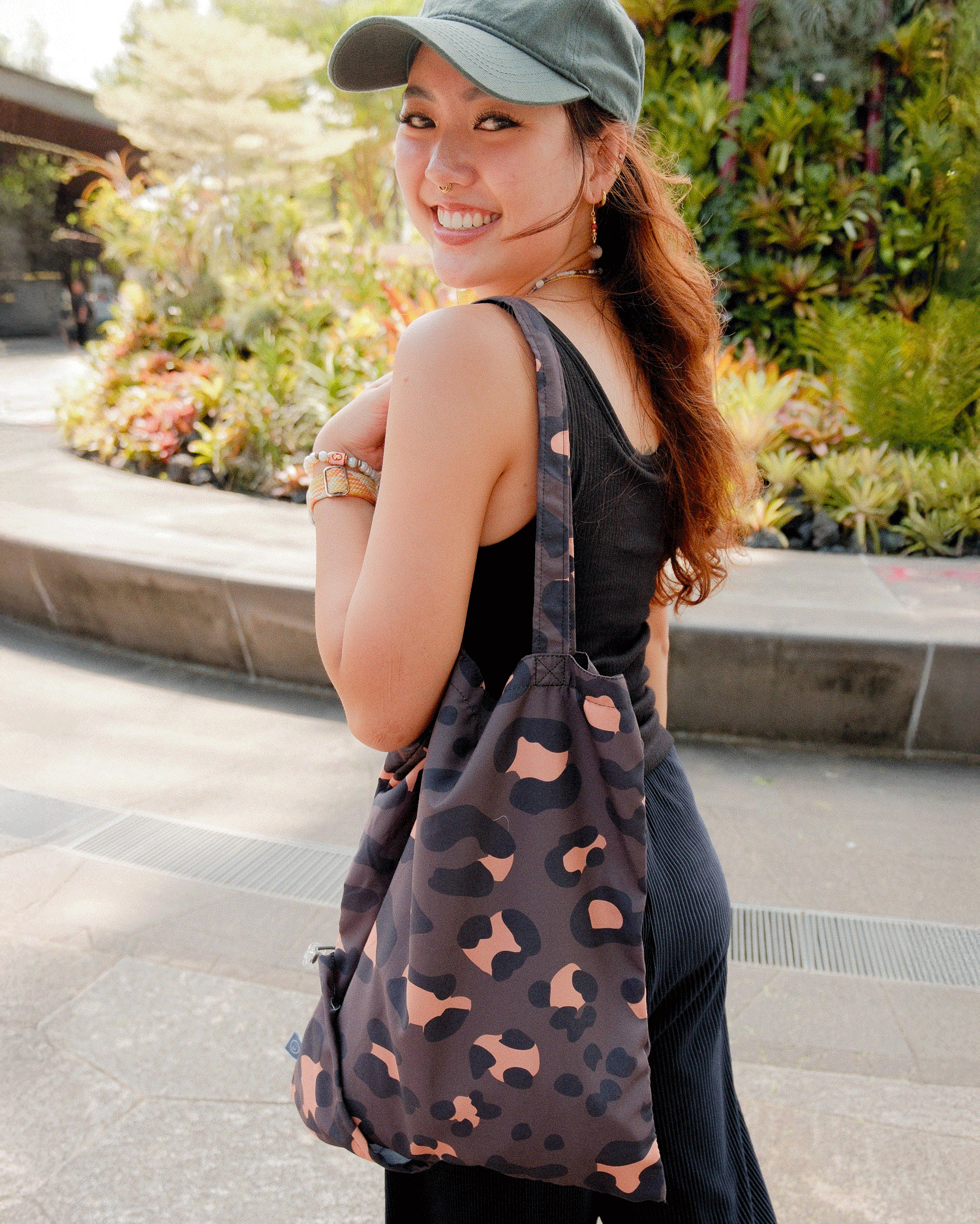 Smile Leopard Cornerstash Tote Bag
