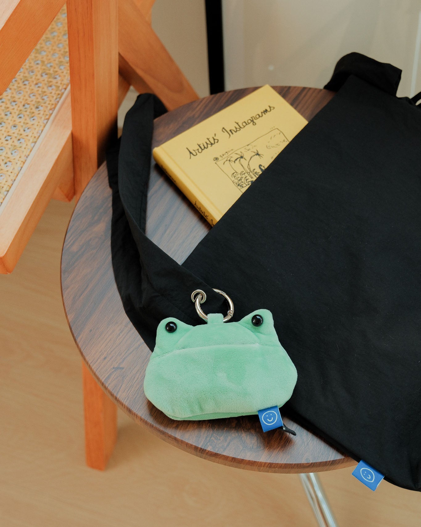 Frogile Frog Plushie Reusable Nylon Bag