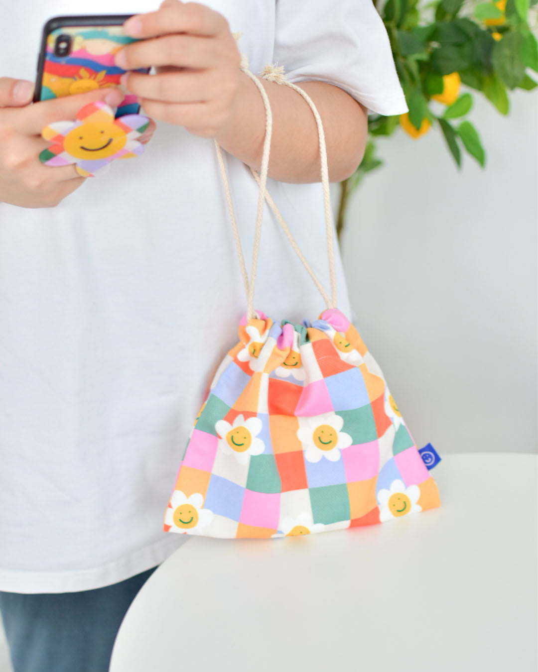 Checkered Flower Drawstring Pouch