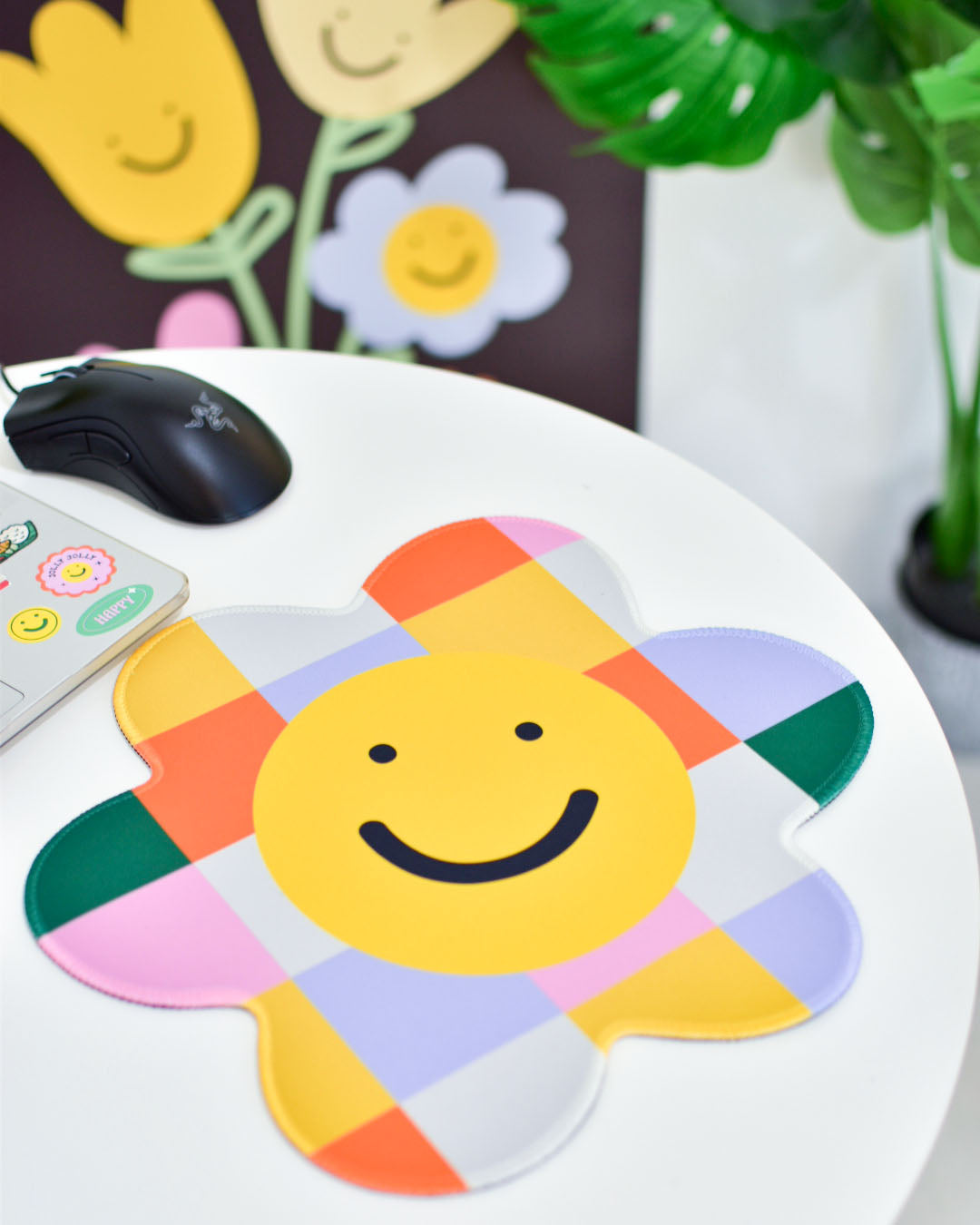 the flower mousepad as laid on the desk